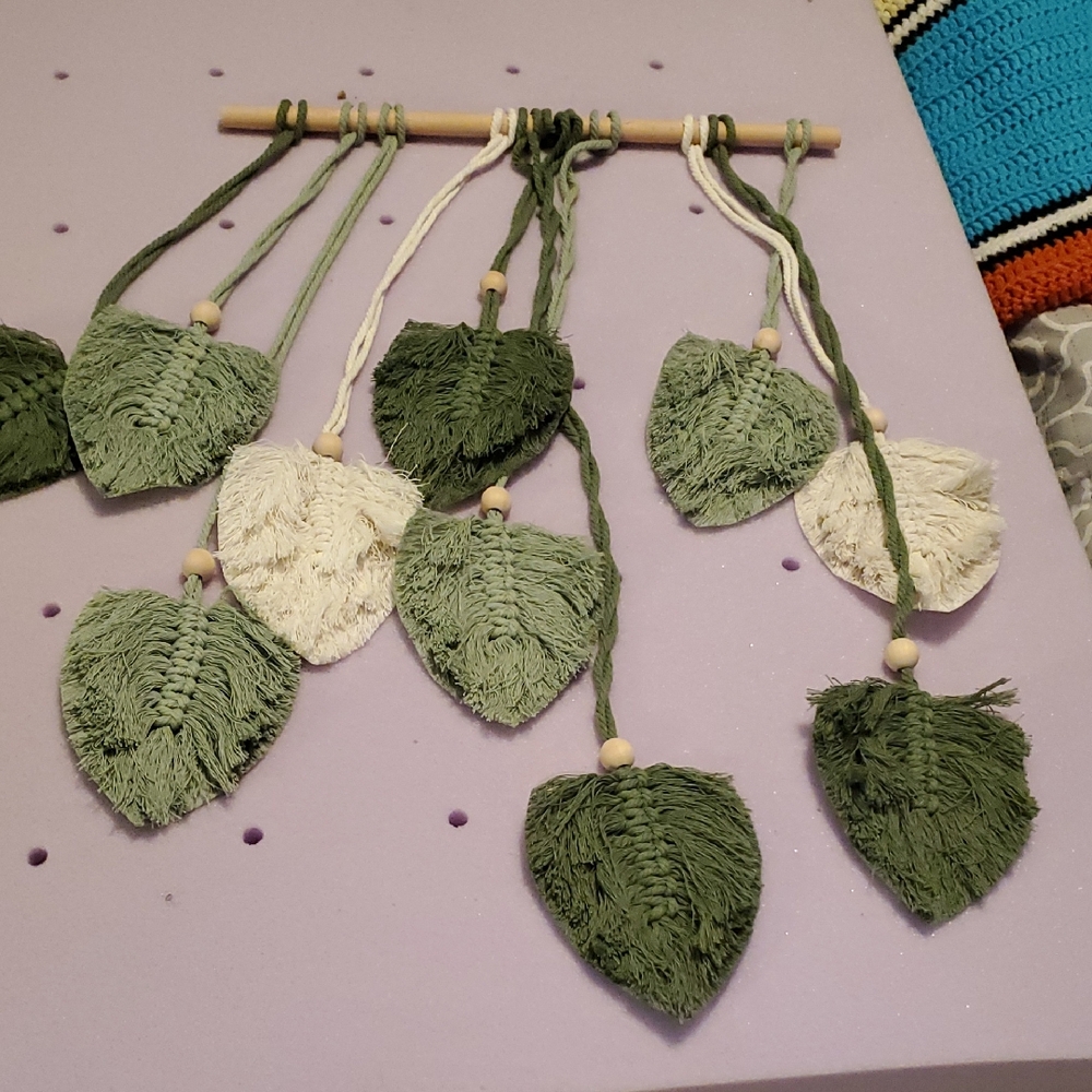 Leaf Wall Hanging Decor